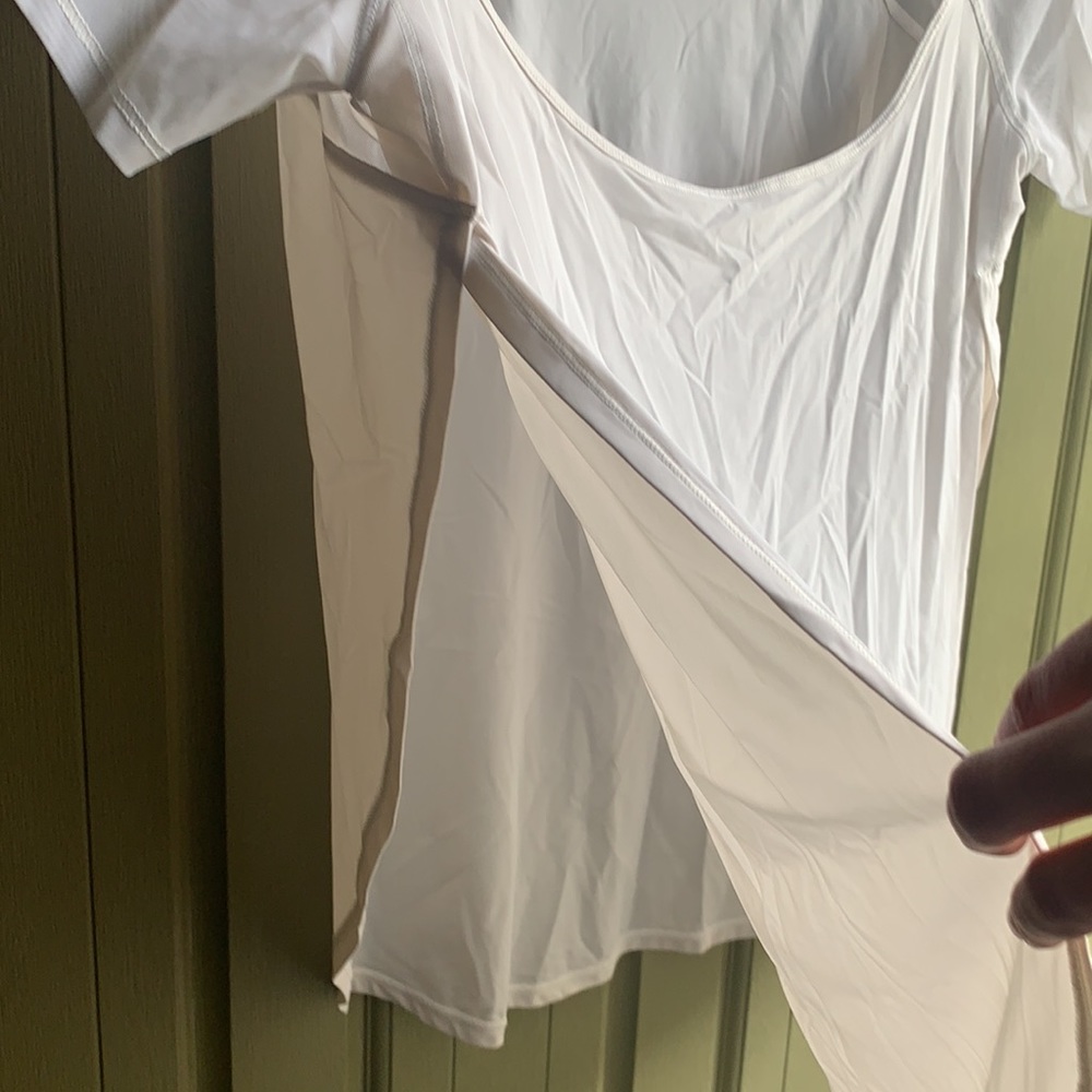 Lululemon mesh cut out short sleeve top - Picture 6 of 8
